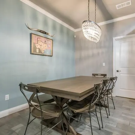 Cheerful 3 Bedroom Home, King Bed, 10 Min From Palo Duro Canyon, Fireplace, Washer Dryer Exterior foto